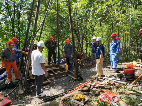 8月13日，黃山區(qū)拱家?guī)X螢石礦生產(chǎn)性勘查工地.jpg